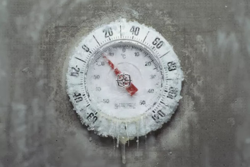 minusowa temperatura na termometrze